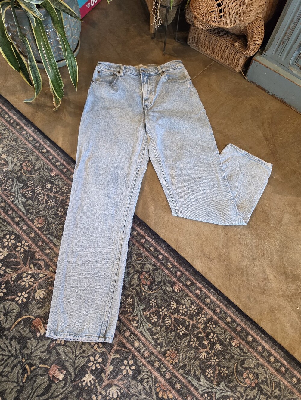 Abercrombie & Fitch The 90's Straight Ultra High Rise Light Denim Jeans Sz 29/8r - Picture 2 of 6